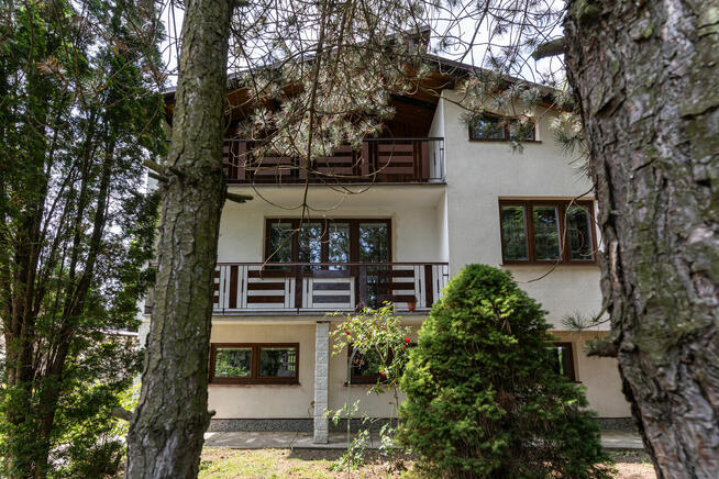 Dom w Iwoniczu 220m2 Garaż 84m2 bud gosp. działka 29 ar