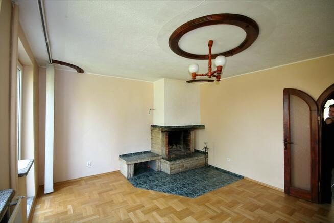 Dom na wsi naad jeziorem