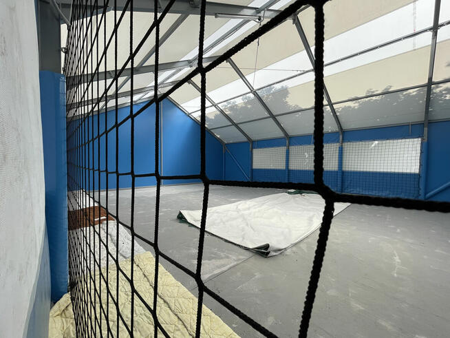 Syndyk sprzeda halę namiotową o wym. ok. 9 x 32,8m