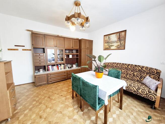 DUŻY DOM WOLNOSTOJĄCY Z BUDYNKIEM GOSPODARCZYM