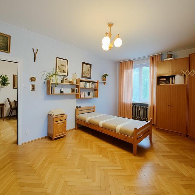 3 pokoje, osobna kuchnia, balkon, pl.Legionów