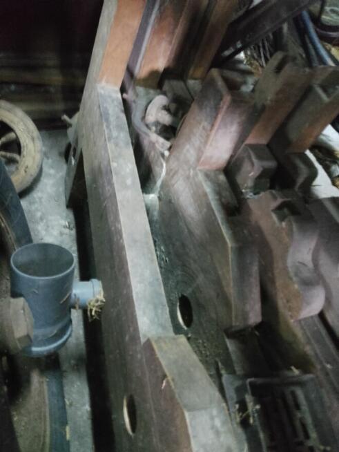 Stare krosna oraz wyroby zamieszczone na zdjęciach