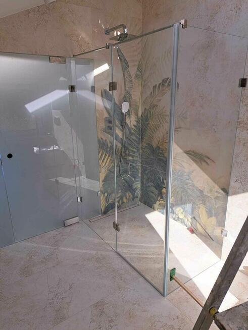 Kabiny prysznicowe pod wymiar - odśwież łazienkę na lato!