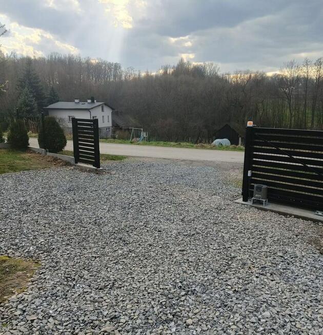 Profesjonalny montaż napędów, wideodomofonów i multi skrytek