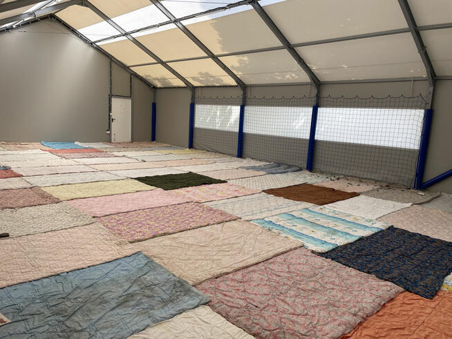 Syndyk sprzeda halę namiotową o wym. ok. 9 x 32,8m