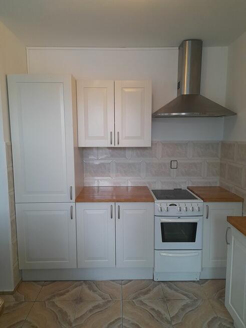 Dom na wsi naad jeziorem