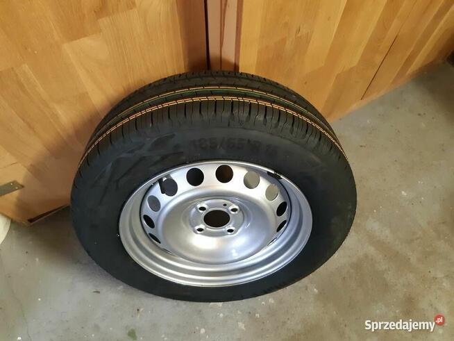 Sprzedam felgę stalową z oponą