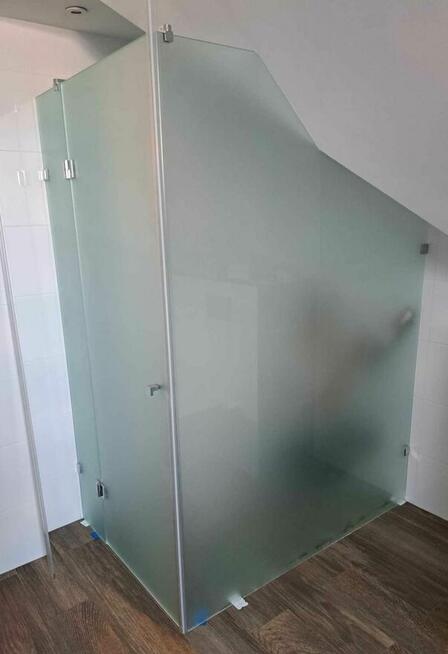 Kabiny prysznicowe pod wymiar - odśwież łazienkę na lato!