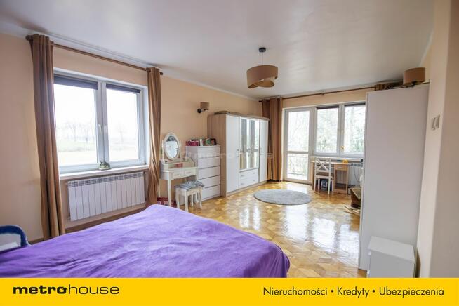 Dom z dużą działką.