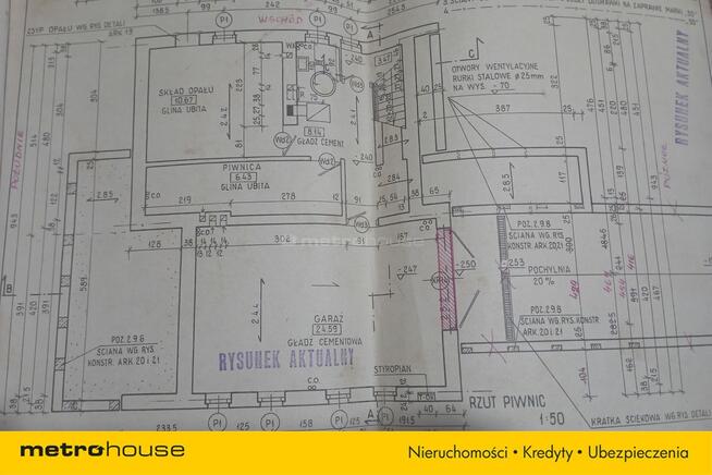 Dom z dużą działką.