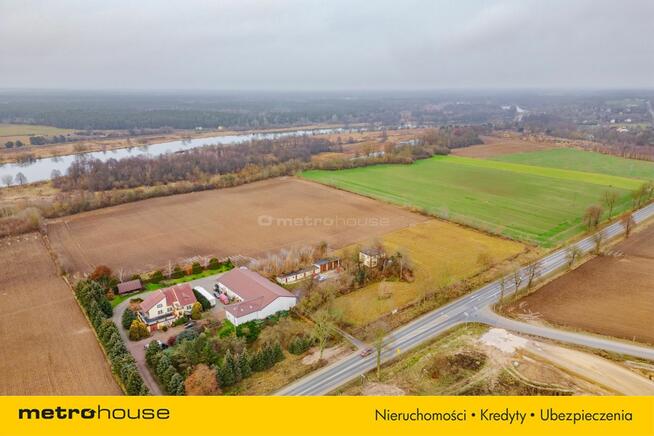 Dom z dużą działką.