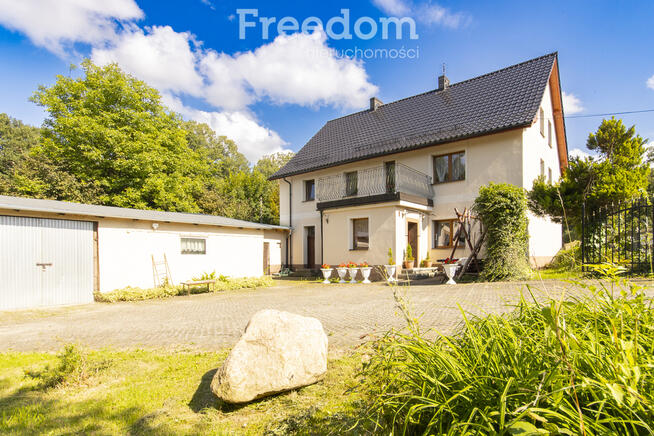 Dom u podnóża Gór Opawskich - świetny stan!