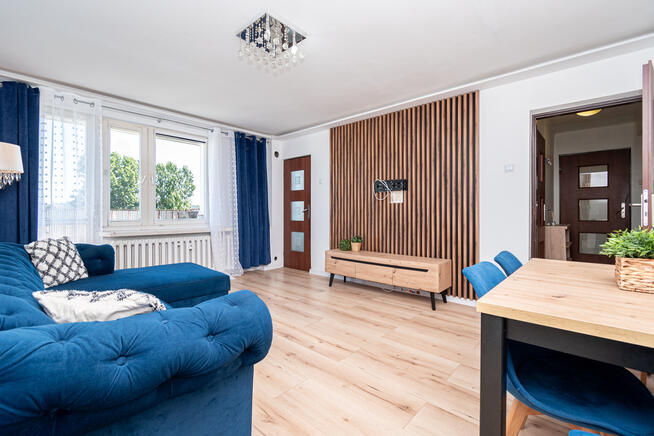 Na sprzedaż dwupokojowe mieszkanie z balkonem 47m2