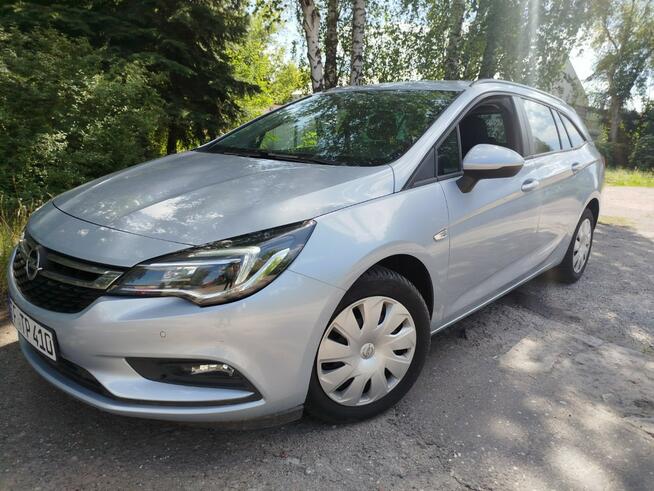 Opel Astra 2017r mały przebieq 6 biegów zapraszam