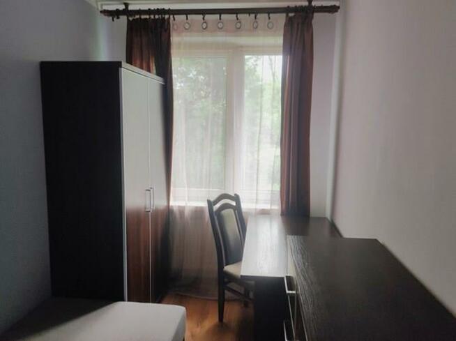 Os. Centrum D 5, Nowa Huta, słoneczny pokój