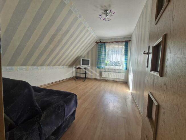 Pół domu do częściowego remontu.