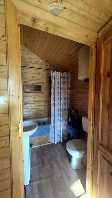 Domek letniskowy na działce budowlanej