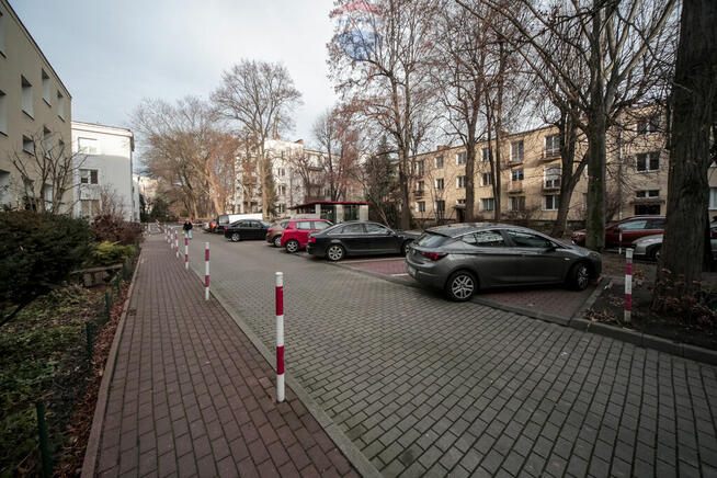 Saska Kępa -2 oddzielne pokoje + widna kuchnia