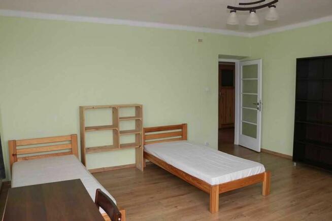 Dwupokojowe mieszkanie dla studentów - początek ul J. Lea