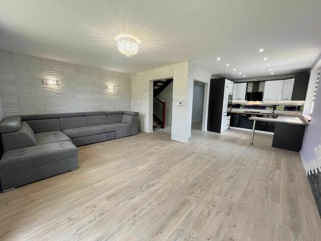 Nowy Dom z Garażem - 132 m2 Komfortu w Limanowej