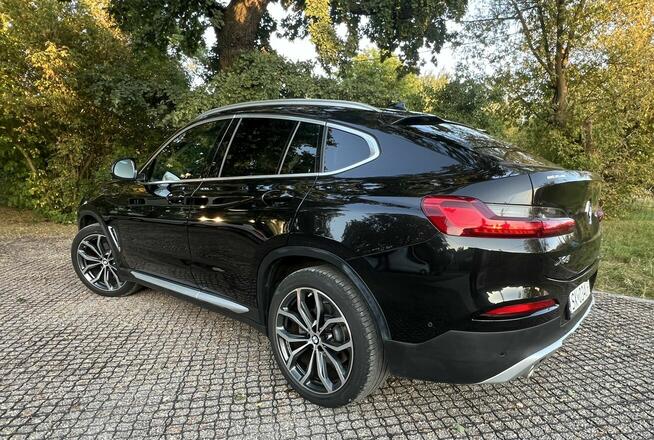 bmw x4 2019 bogata wersja szyberdach skóry kamery 360