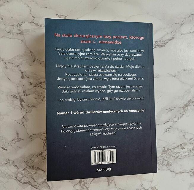 Książka Tajemnica Lekarki Leslie Wolfe