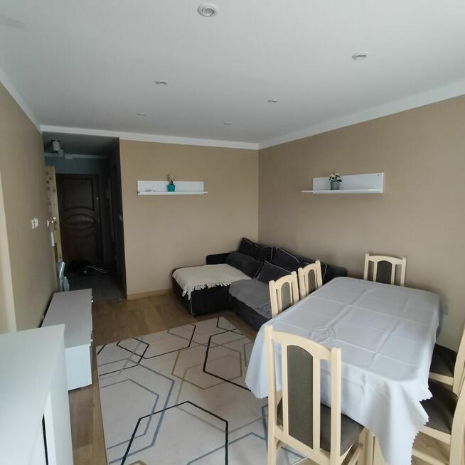 Wynajem 2 pokoje z balkonem Bielawy