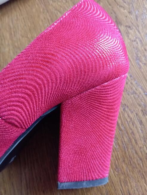 Buty eleganckie na obcasie jak nowe rozmiar 38