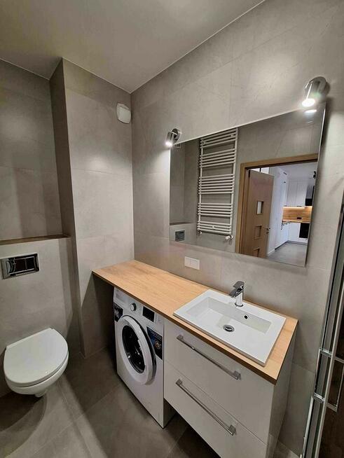 3 pokoje, klimatyzacja, garaż podziemny; SKM toruńska