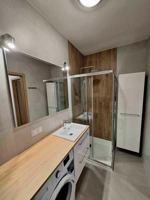 3 pokoje, klimatyzacja, garaż podziemny; SKM toruńska