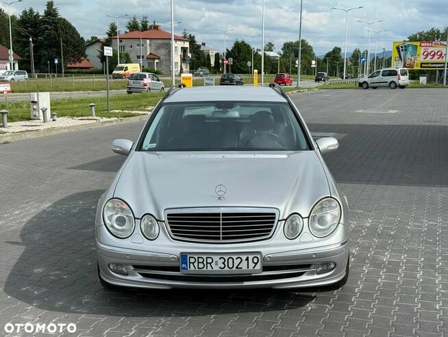 Mercedes-Benz Klasa E 320 T CDI Elegance