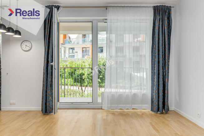 Z garażem i komórką