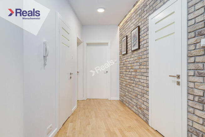 Z garażem i komórką