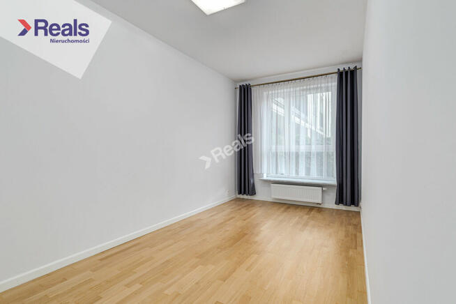 Z garażem i komórką