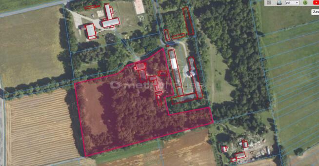 Działka budowlana 2.6 ha z zabytkowym pałacem.
