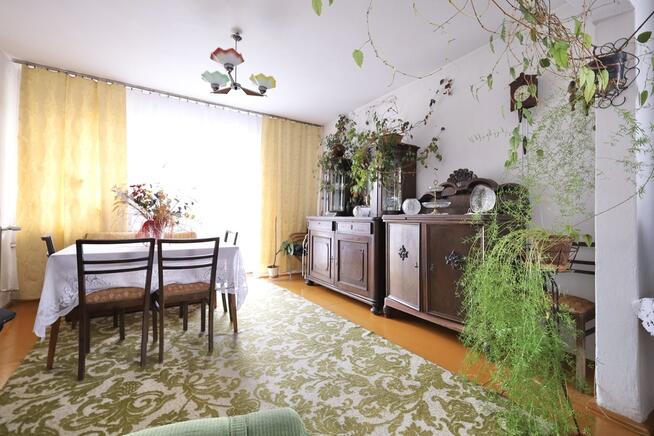 Dom na skraju Ciechanowa przy rzece Łydynia