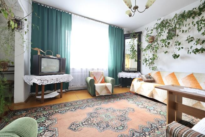 Dom na skraju Ciechanowa przy rzece Łydynia