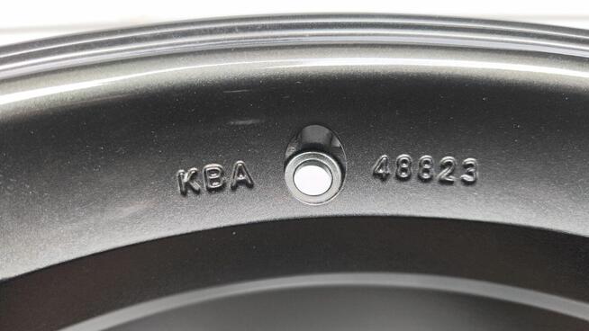 Felgi aluminiowe Audi Vw Skoda Bmw Mercedes 20 5x112 ET30