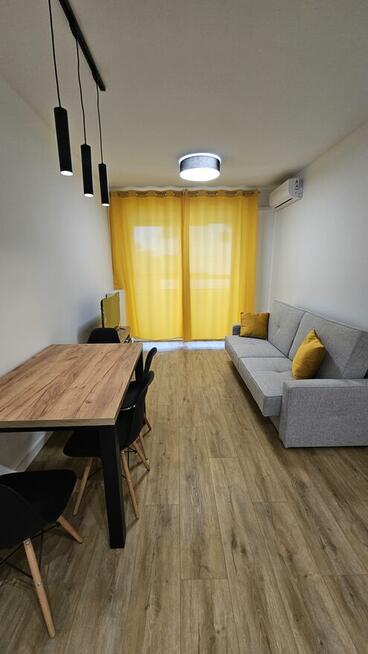 3 pokoje, klimatyzacja, garaż podziemny; SKM toruńska