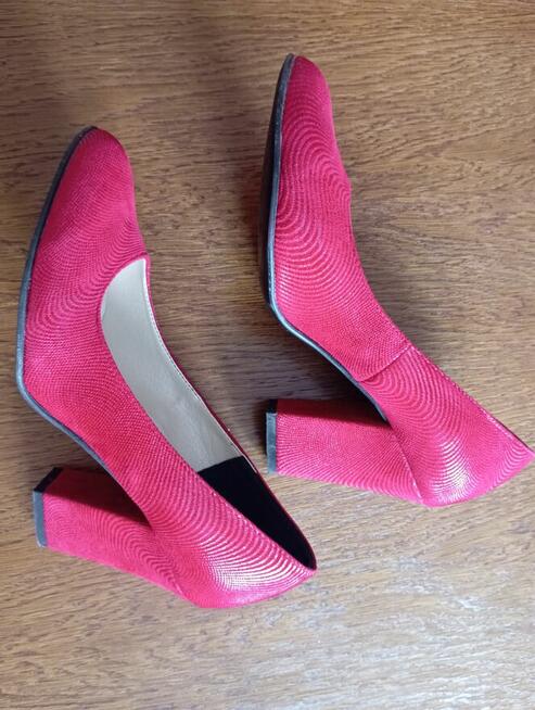 Buty eleganckie na obcasie jak nowe rozmiar 38