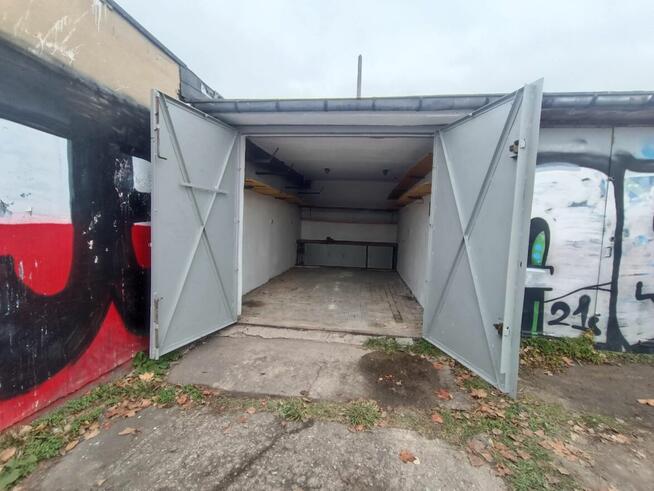 wysoki garaz do wynajecia brama 2,45m na 2,40m ul Torunska w