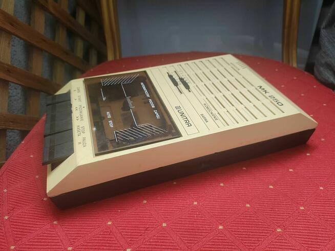 Magnetofon Kasetowy Unitra MK 250 na Kasety Magnetofonowe PRL