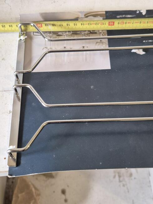 Uchwyty do kieliszków