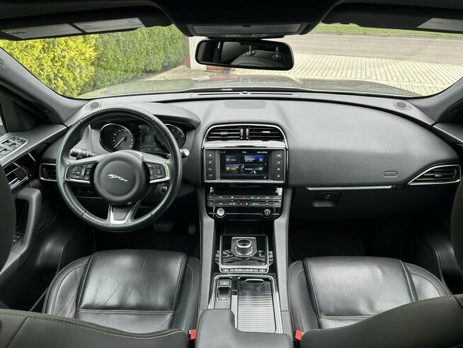 Jaguar F-PACE 2.0T 4x4 automat bardzo zadbany!