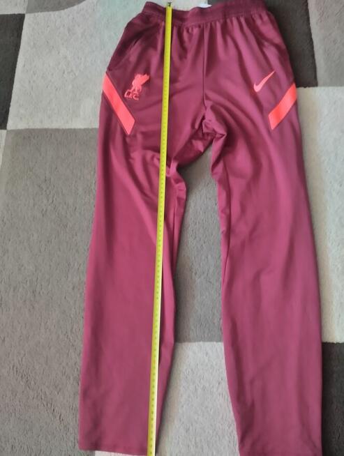 Spodnie dresowe FC Liverpool marki NIKE OKAZJA!