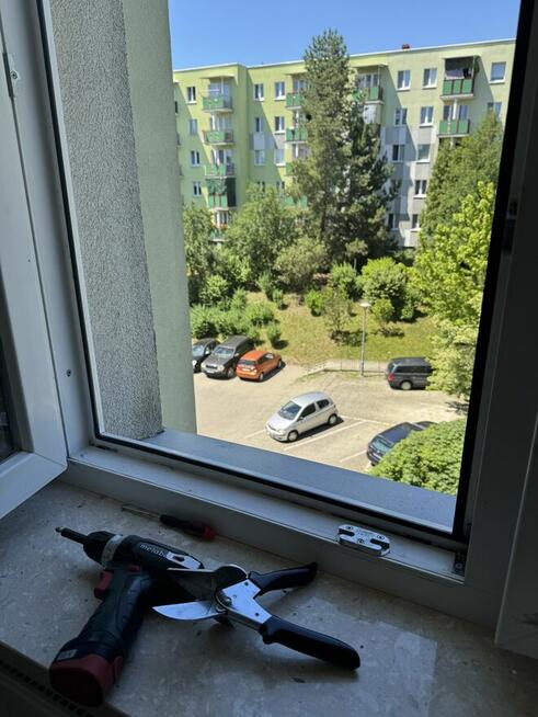 Wymiana Uszczelek W Oknach i Drzwiach PCV, Aluminium , Drewn