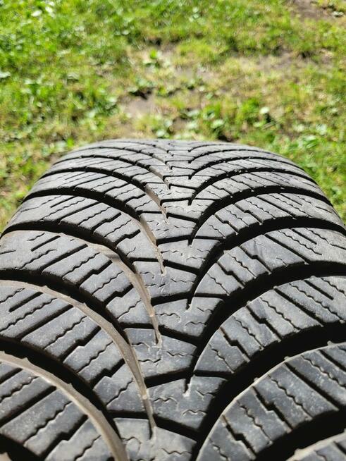 Sprzedam oponę Falken Euroall Season AS210 215/55R17 98V