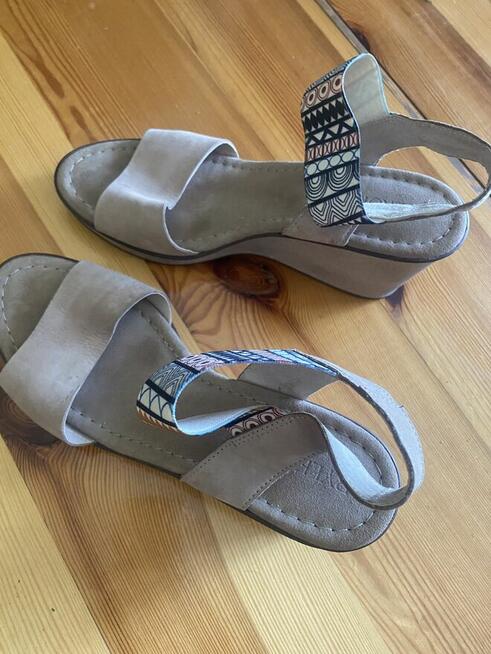 Sprzedam buty męskie i damskie