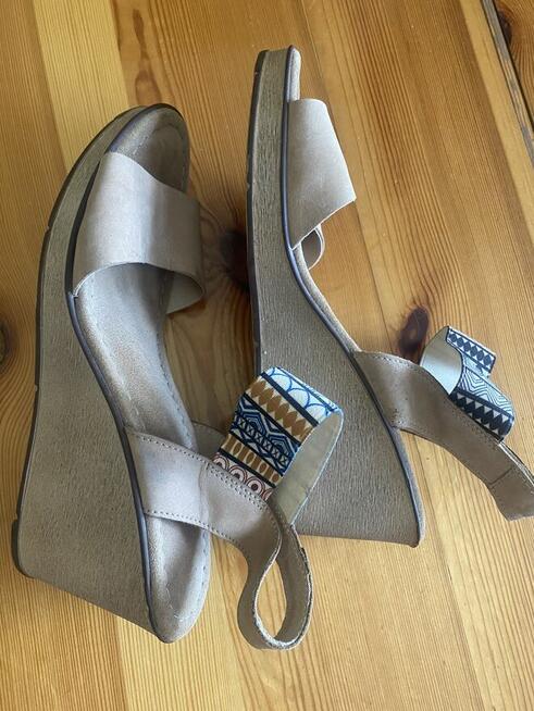 Sprzedam buty męskie i damskie