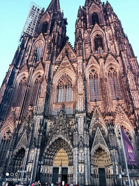 Czy znajdę tu przyjaciół ? Przyjaźń , dialog , kultura .